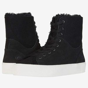 UGG Beven Boot